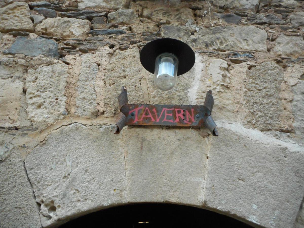 The Tavern Castelnau-Pégayrols Exterior foto