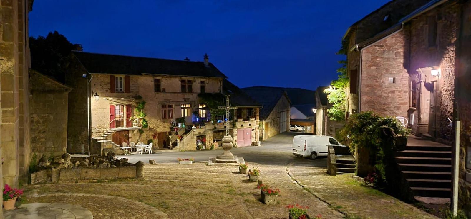 The Tavern Castelnau-Pégayrols Exterior foto